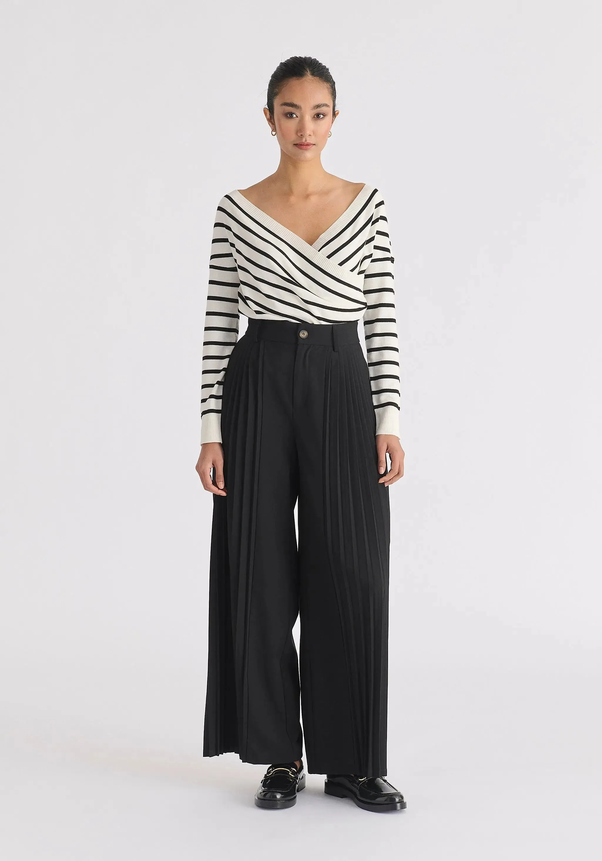 Black Pleated Wide Leg Trousers