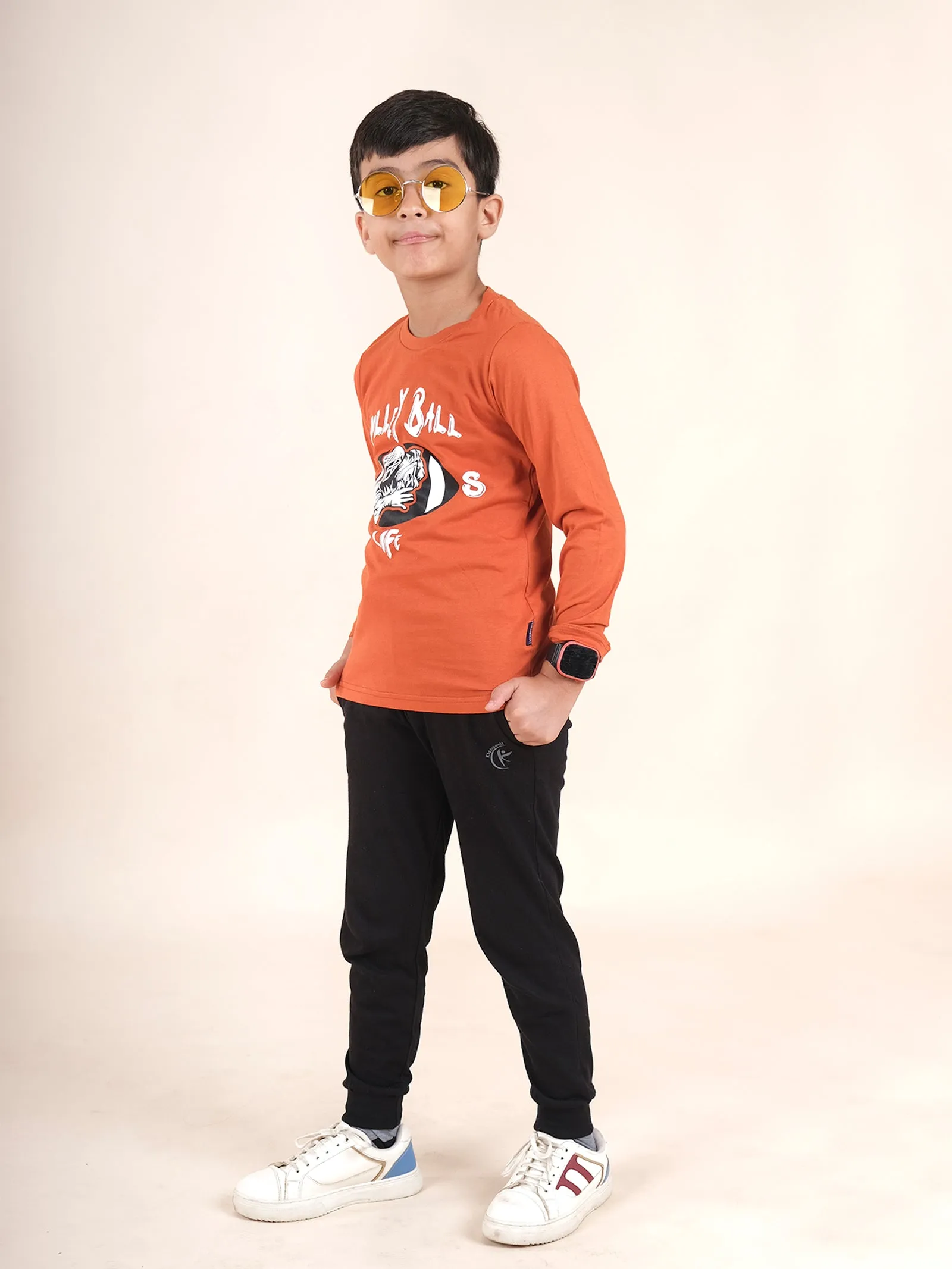 Boys Cotton Full Sleeves Printed Tee With Joggers Set