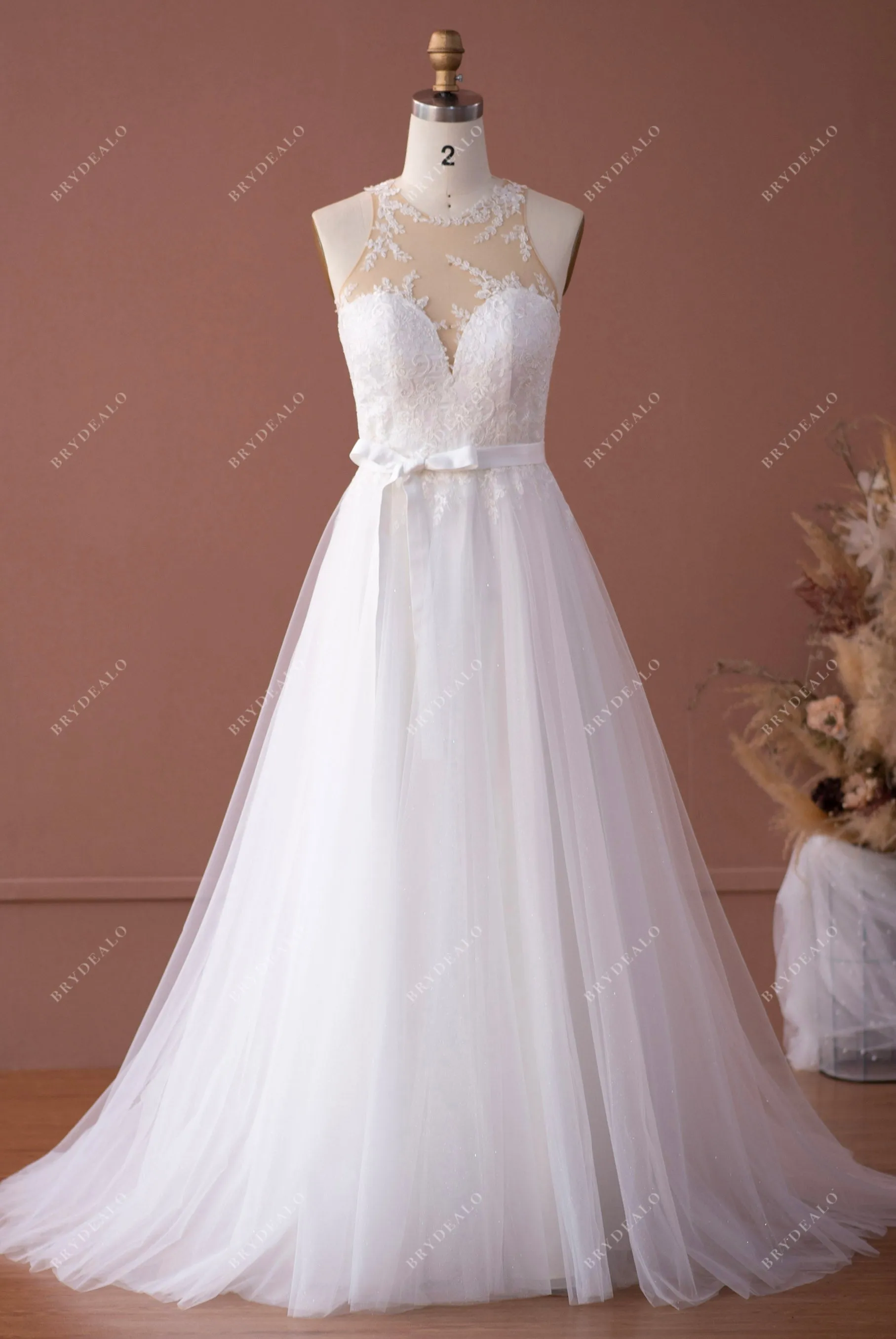 Delicate Lace A-Line Wedding Dress