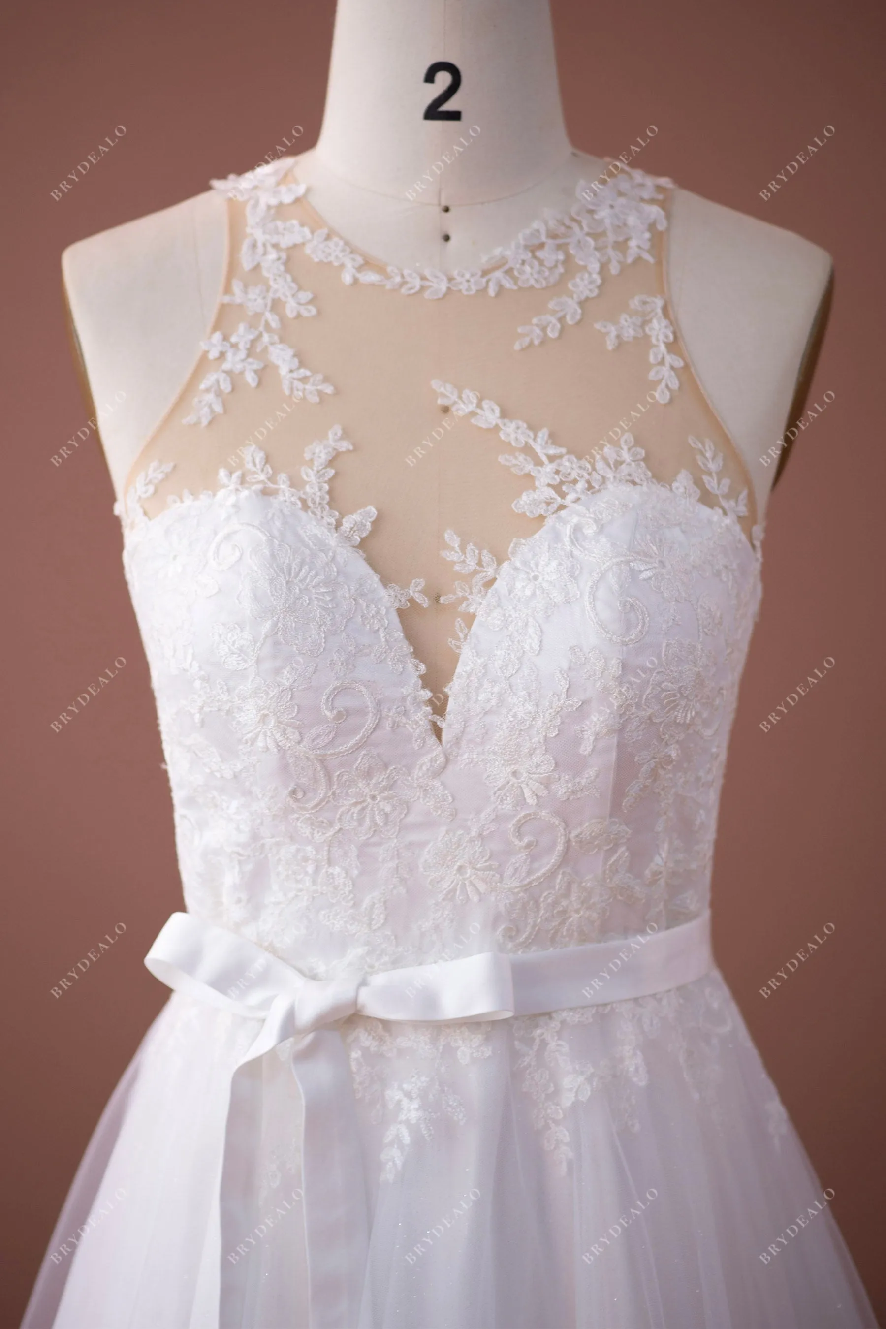 Delicate Lace A-Line Wedding Dress