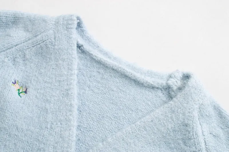 KNIT CARDIGAN WITH FLORAL EMBROIDERY