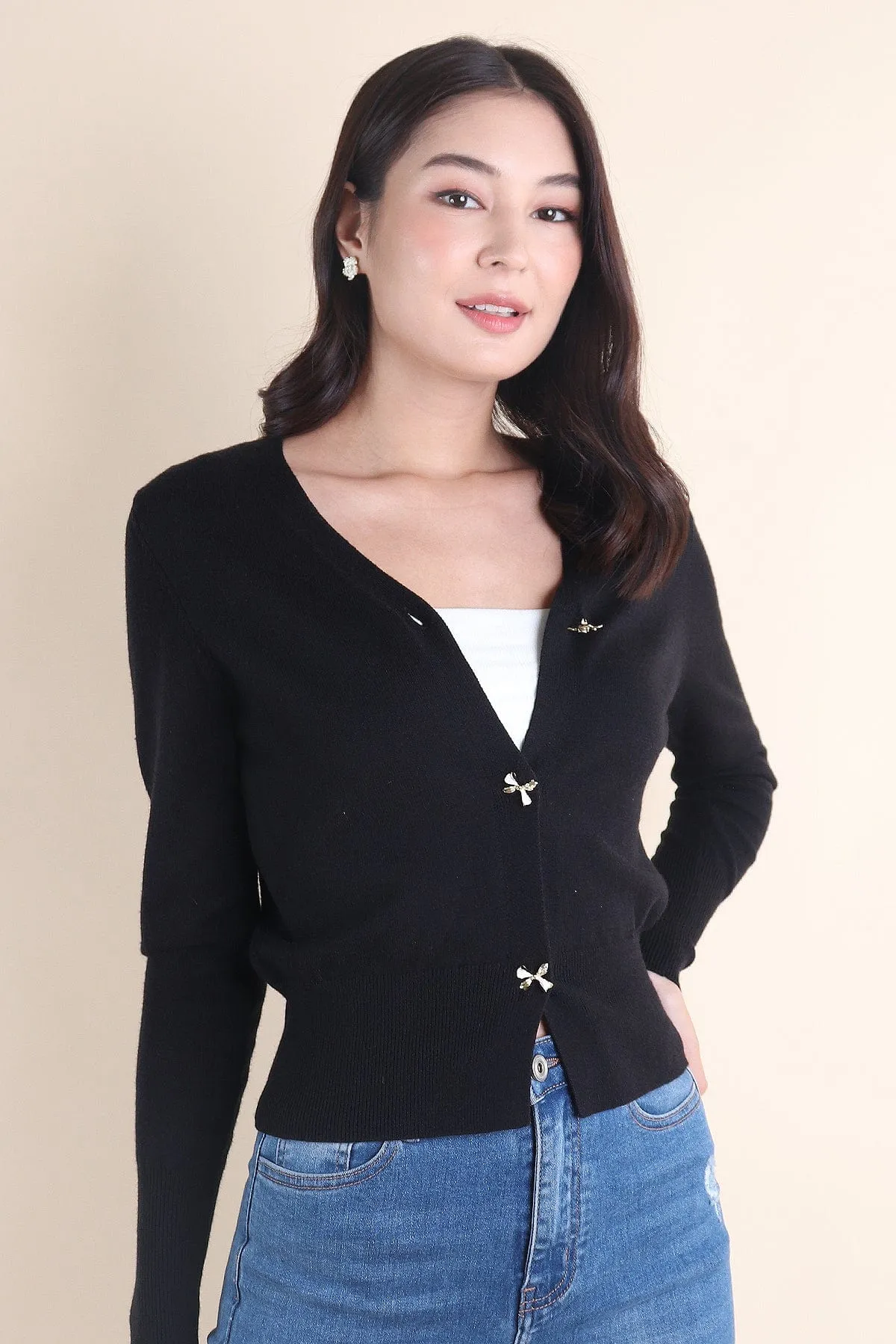 LES INES KNIT CARDIGAN IN BLACK