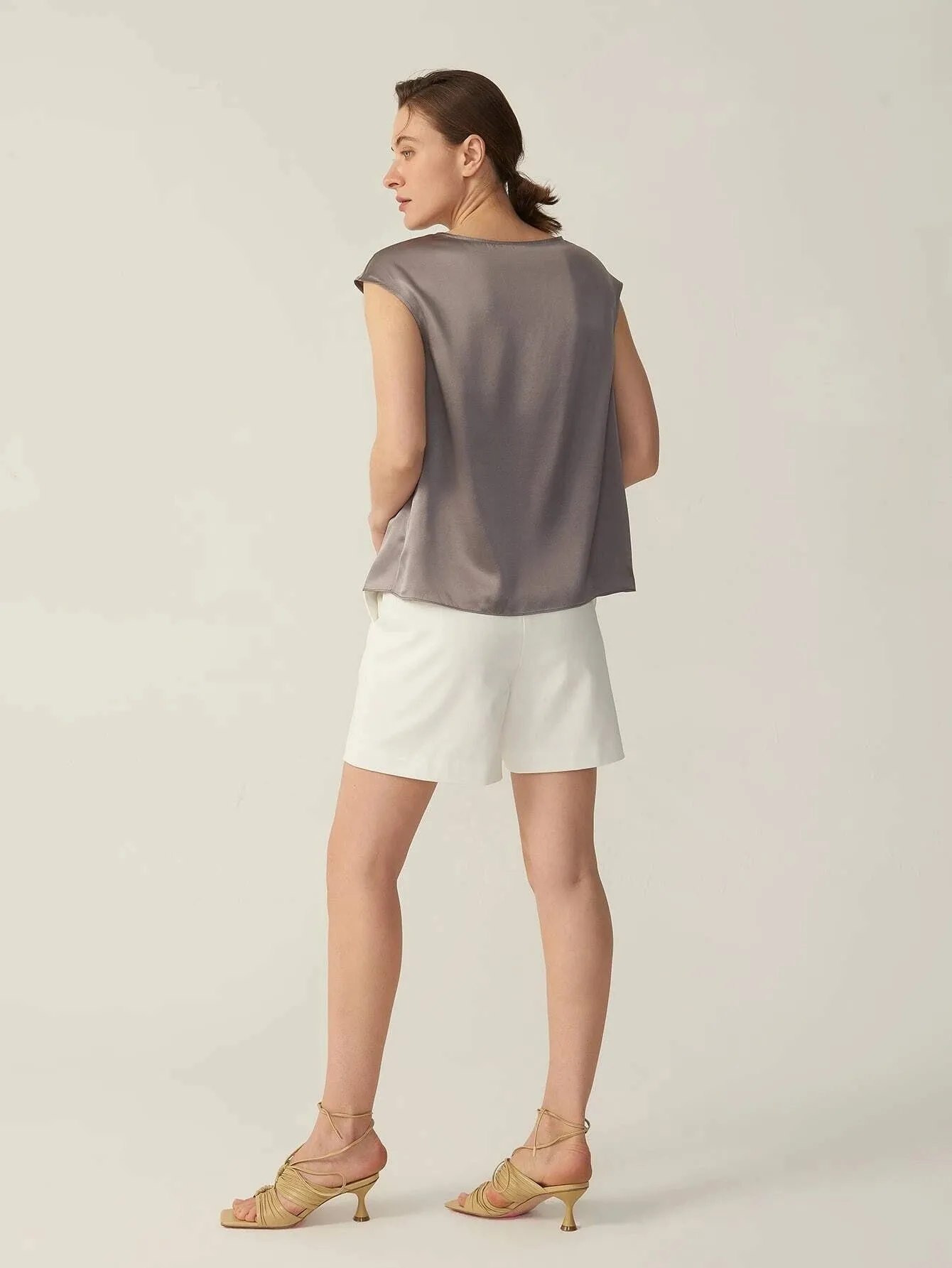 Simple Pure 100% 22mm Mulberry Silk Grade 6a Sleeveless  Silk T Shirt for Women
