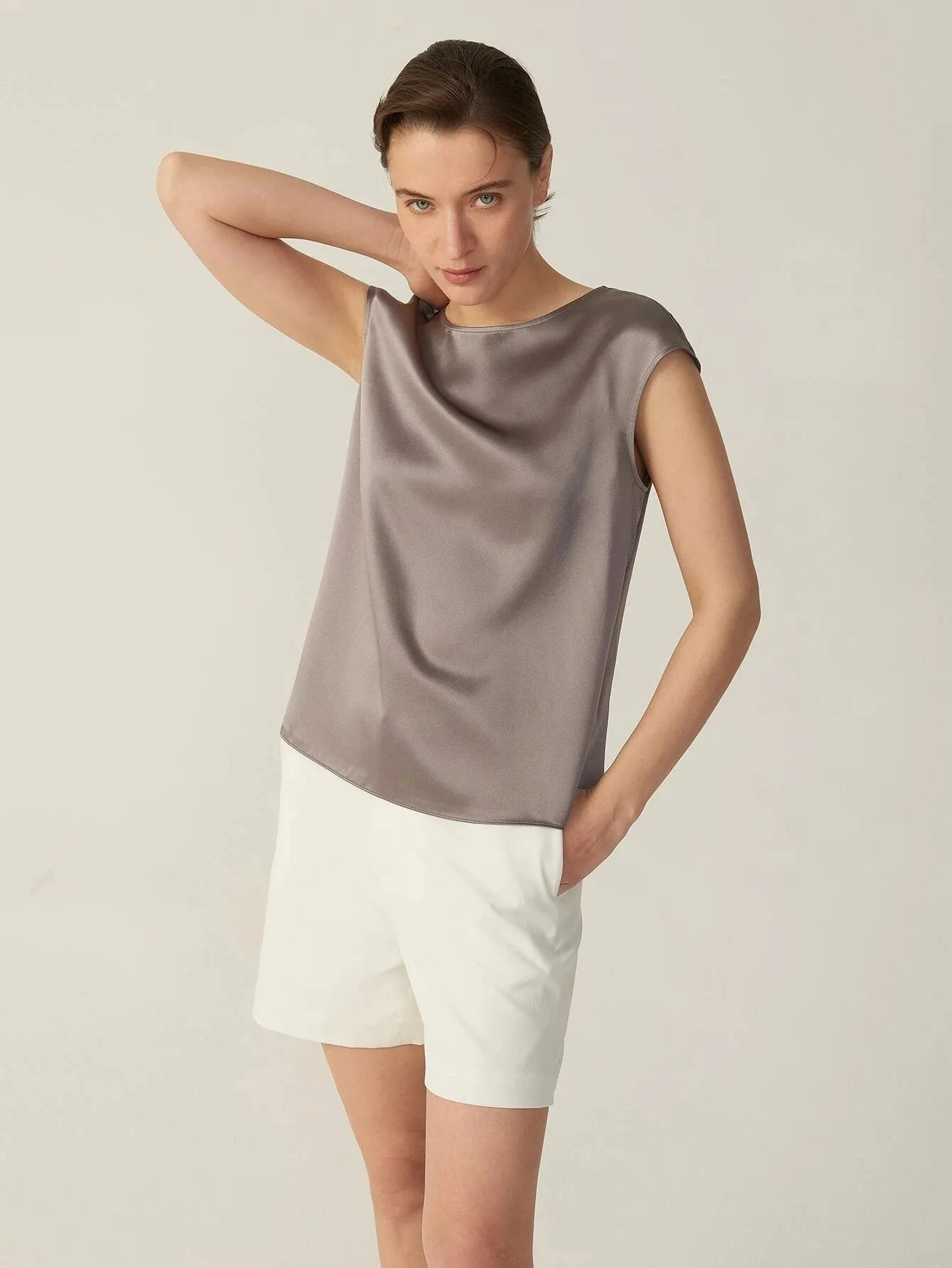 Simple Pure 100% 22mm Mulberry Silk Grade 6a Sleeveless  Silk T Shirt for Women
